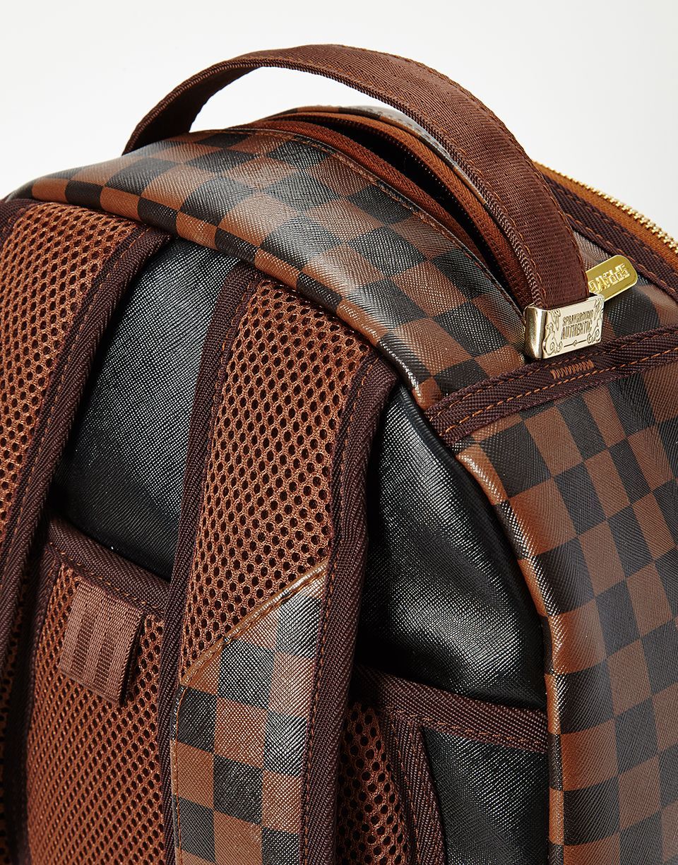 3D MOLDED RUBBER CHECKERED LOGO