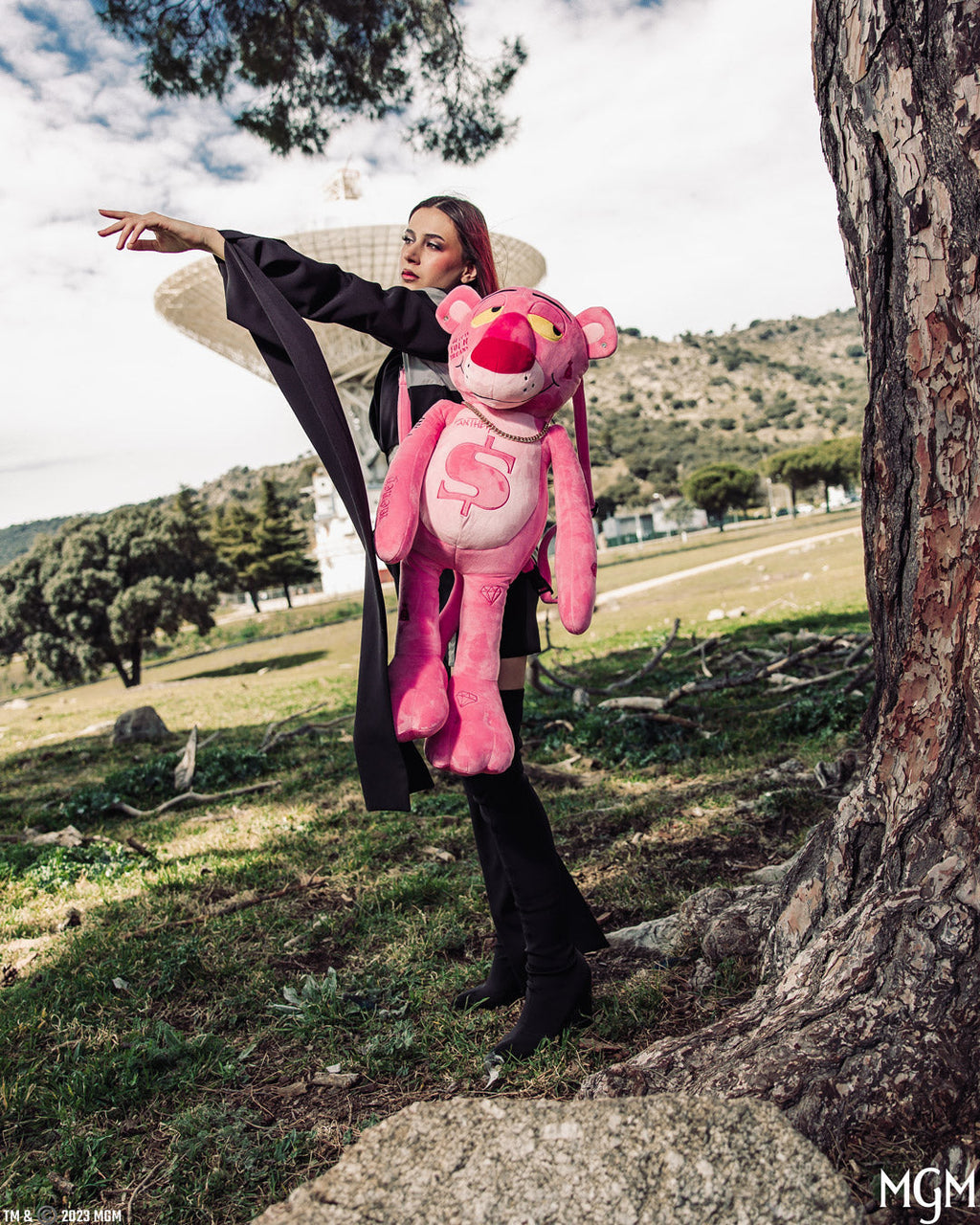 PINK PANTHER UP TO NO GOOD TEDDY BEAR BACKPACK