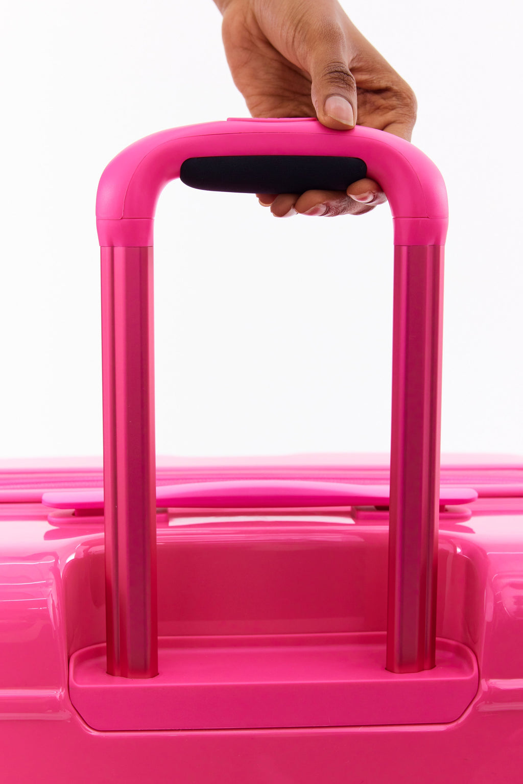 The Medium Check-In Roller in Barbieª Pink