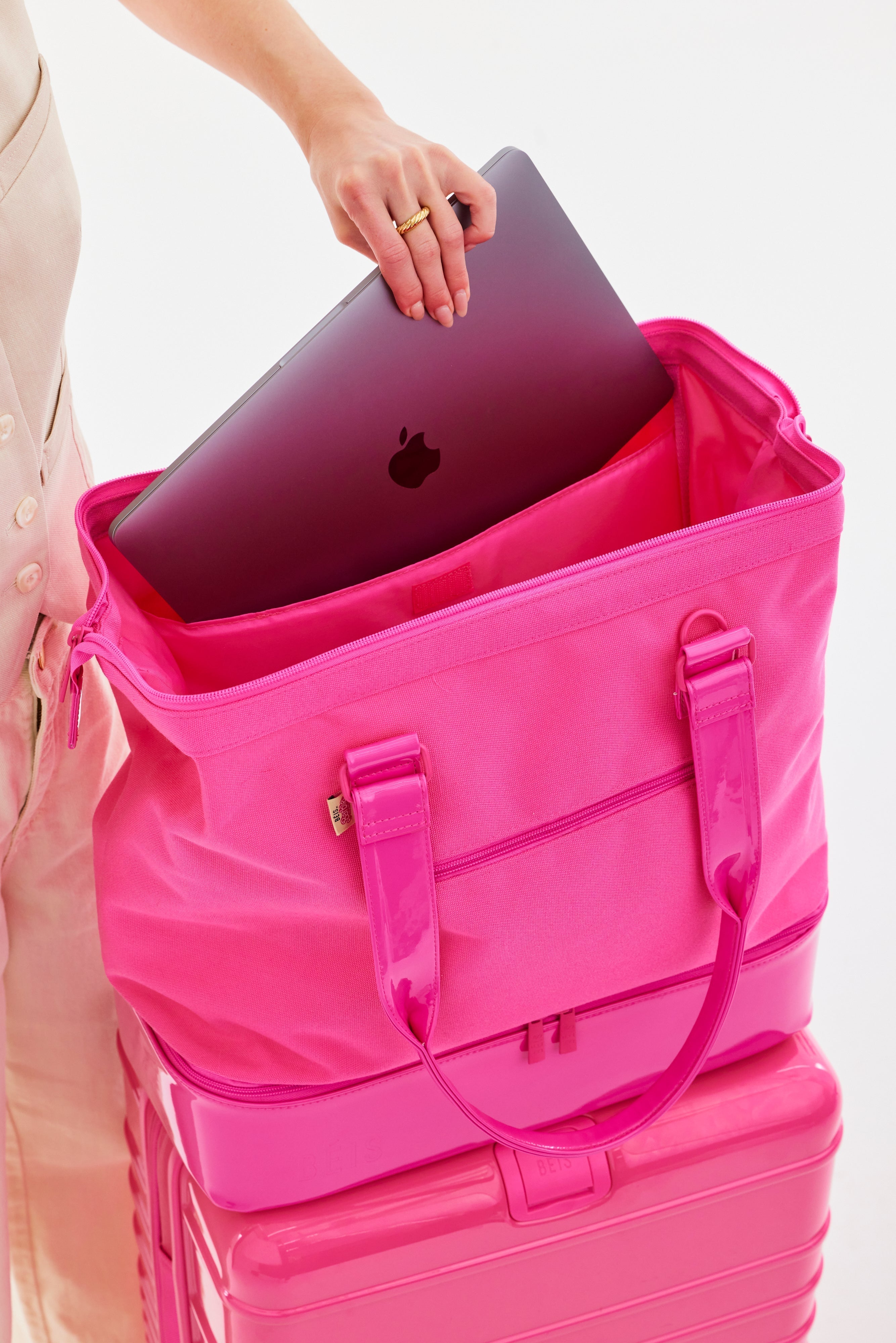 The Mini Weekender in Barbieª Pink