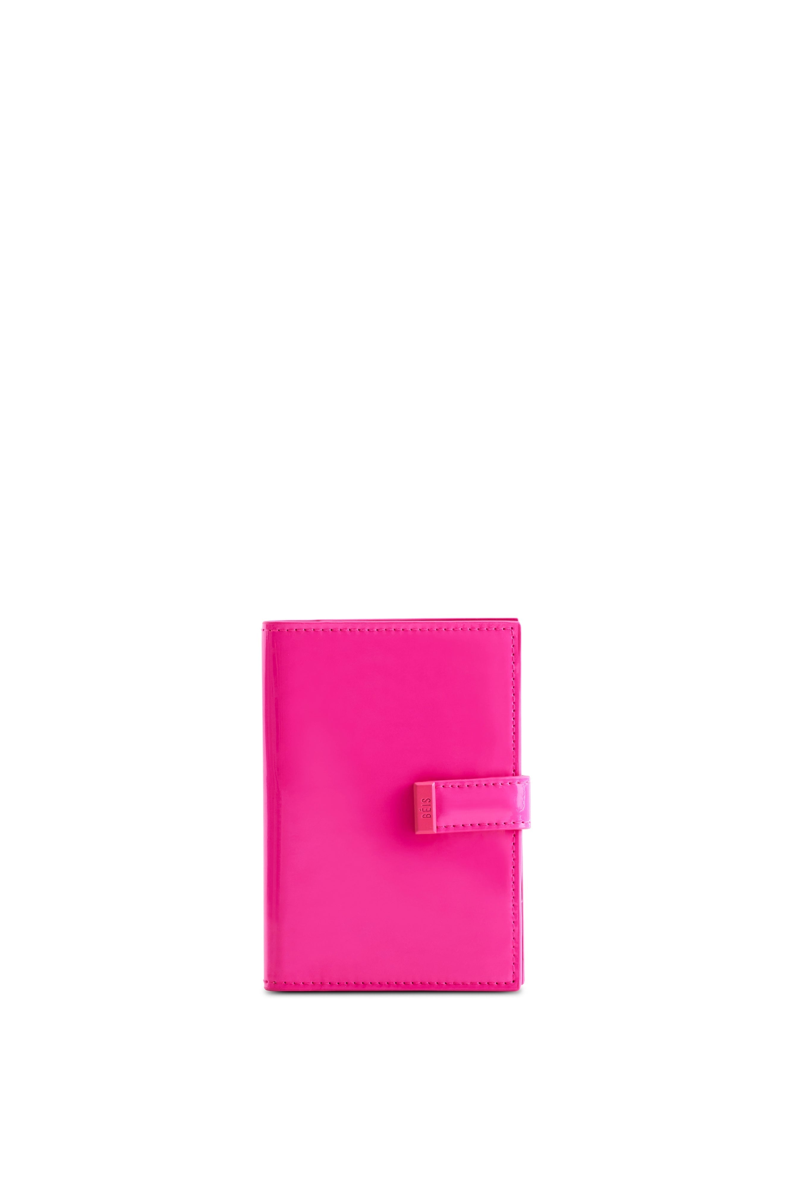 The Passport & Luggage Tag Set in Barbieª Pink