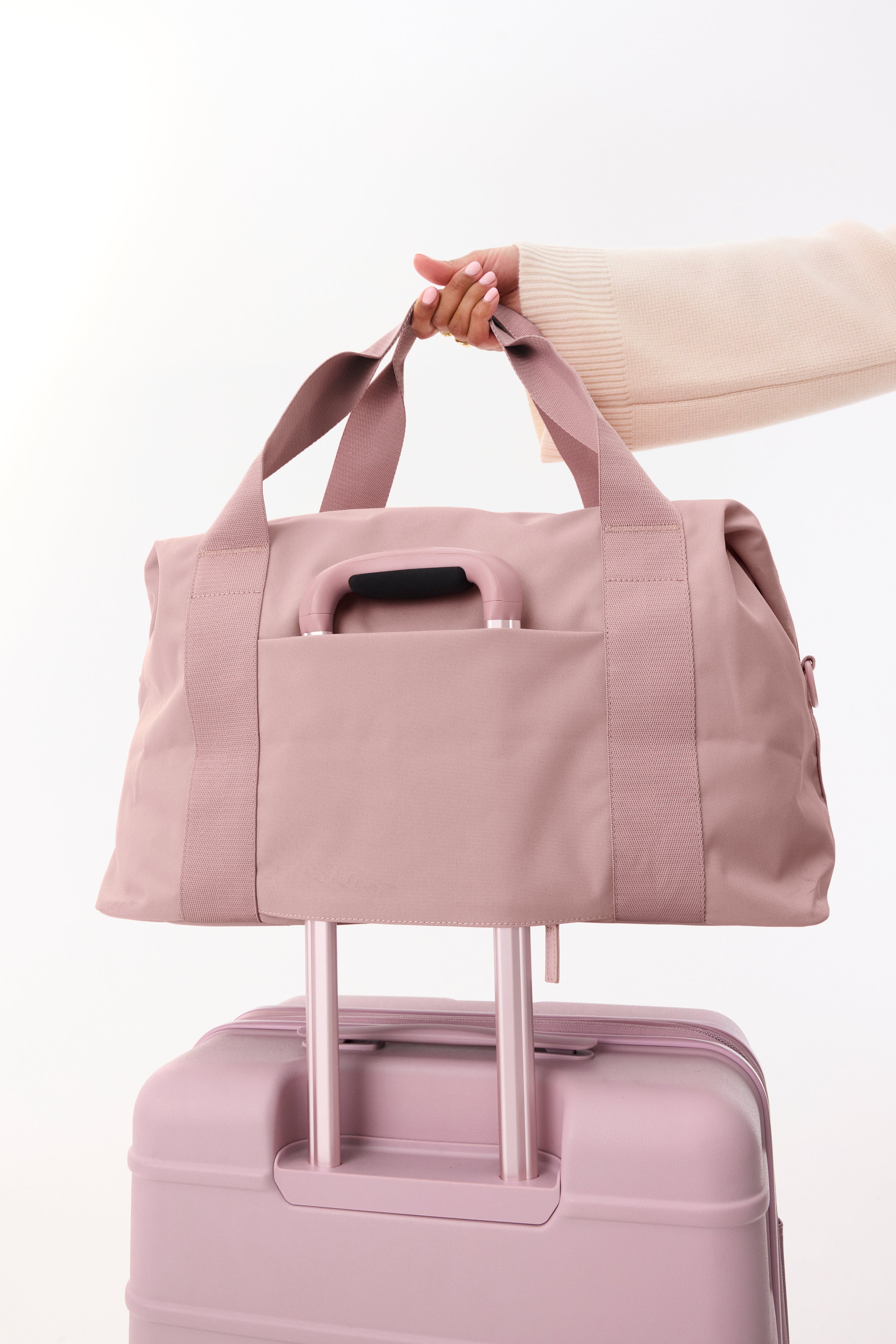 The BƒISics Duffle in Atlas Pink