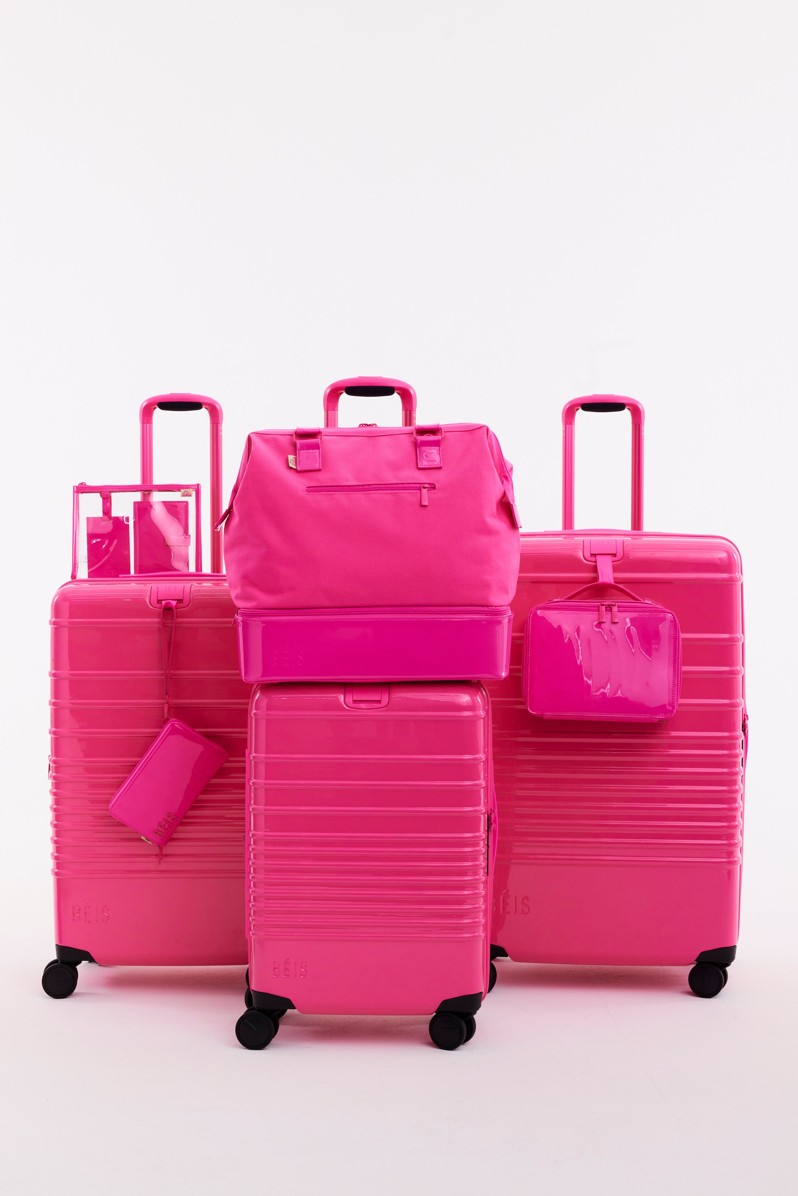 The Passport & Luggage Tag Set in Barbieª Pink