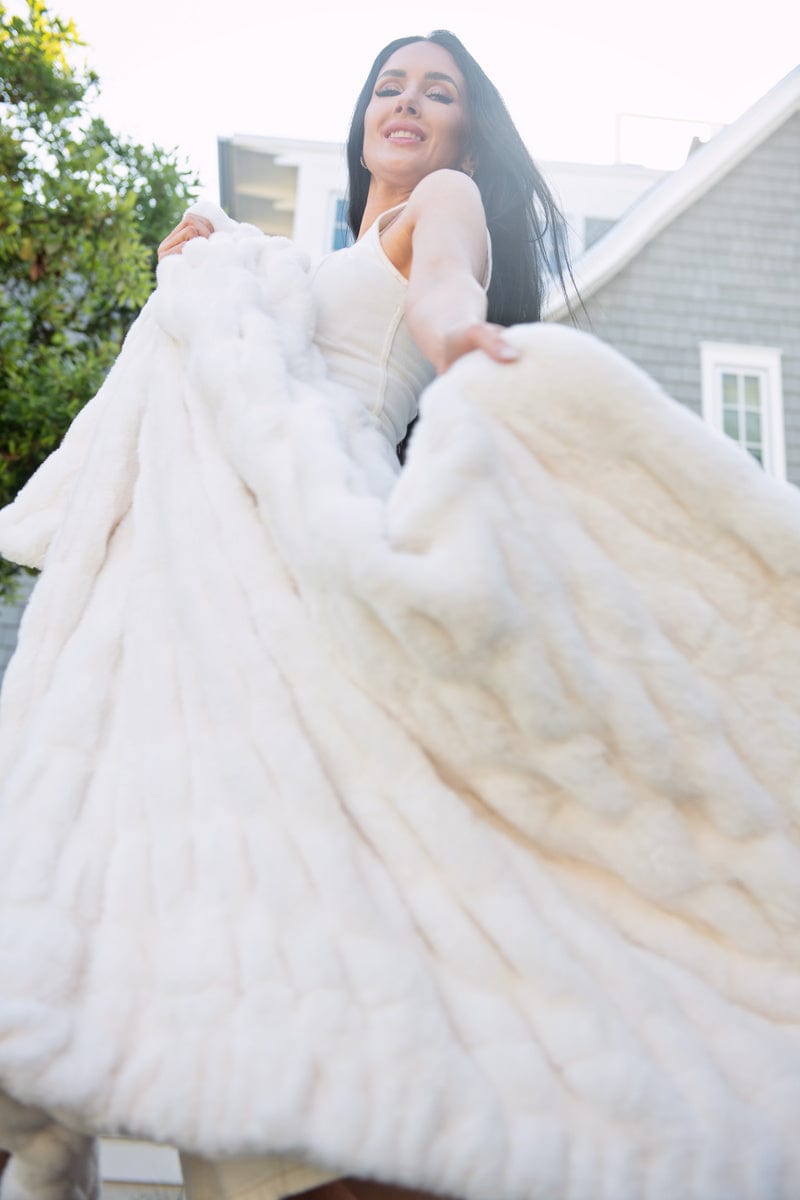 Hugs Cream Blanket
