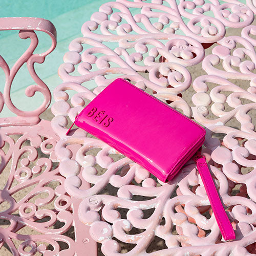 The Travel Wallet in Barbieª Pink